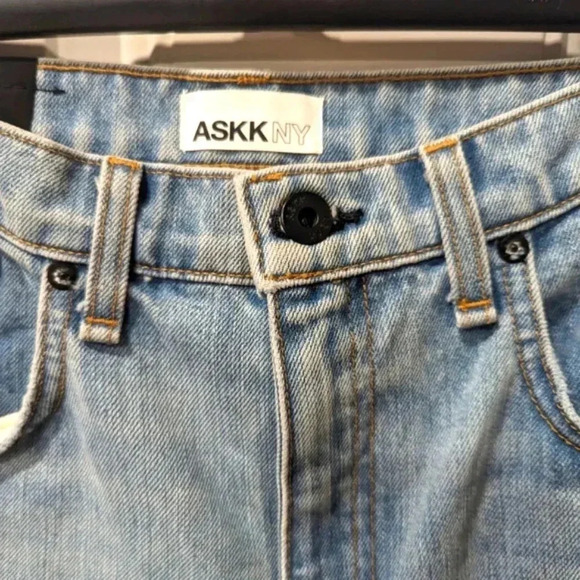 ASKK NY‎ | Distressed Light Wash Carrot Jeans | 100% Cotton - Size 27 - Picture 7 of 11